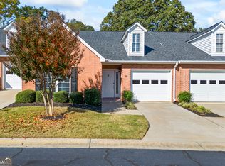 38 Somerset Ct, Hartwell, GA 30643