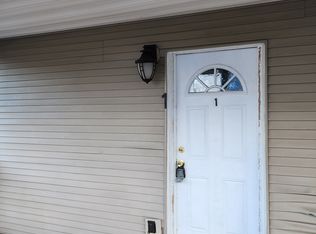 323 Union St, Taylor, PA 18517