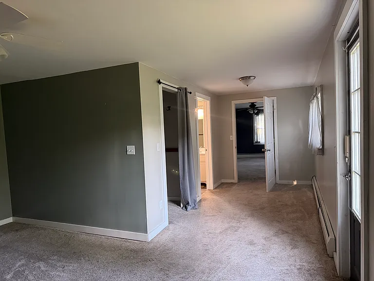 446 E River St — Photo 6