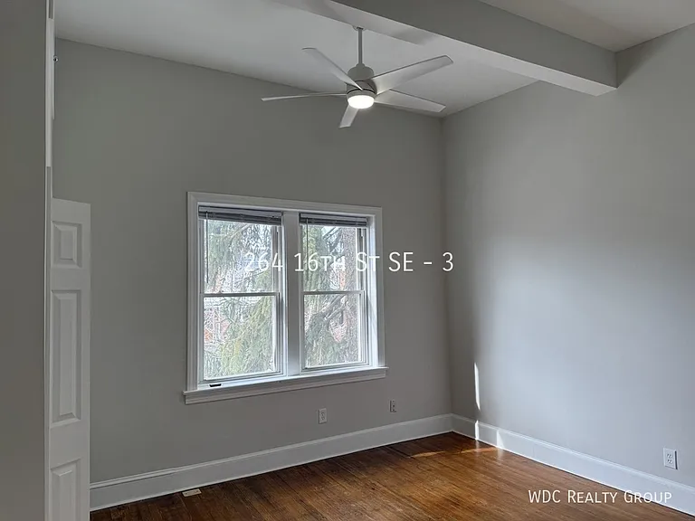 264 16th St SE #3 — Photo 15