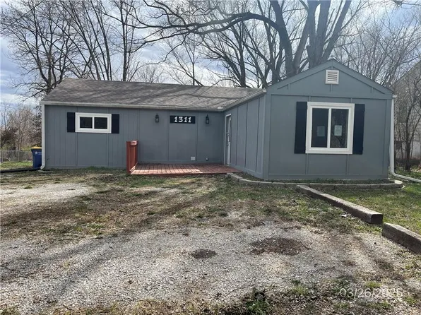 1311 Saint Louis Ave, Excelsior Springs, MO 64024