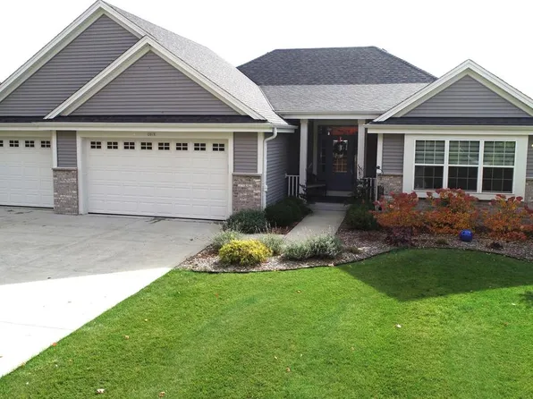 2015 Falls ROAD, Grafton, WI 53024