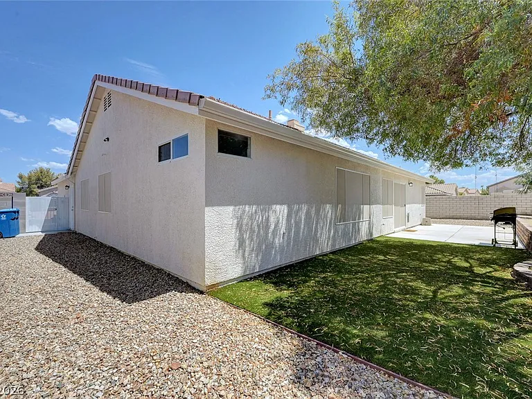 8863 Haviland Rd — Photo 45