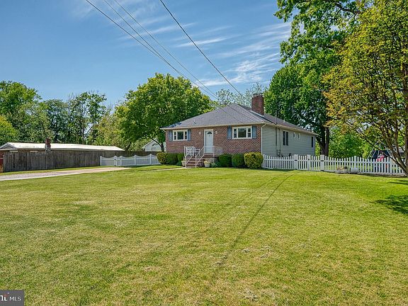 2nd image of 2222 Monocacy Rd