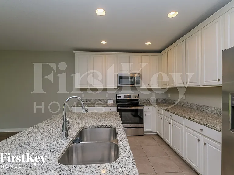 18750 Alfaro Loop — Photo 7