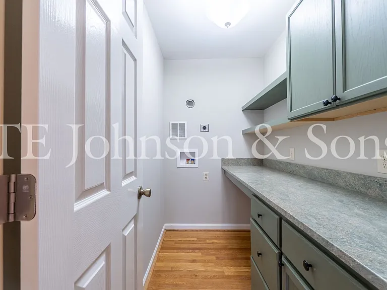 3520 Kirklees Rd — Photo 6