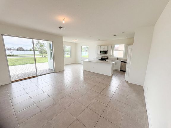 3rd image of 12473 NW Lynch Lane