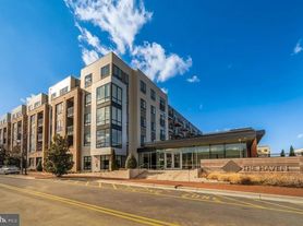 145 Riverhaven Dr