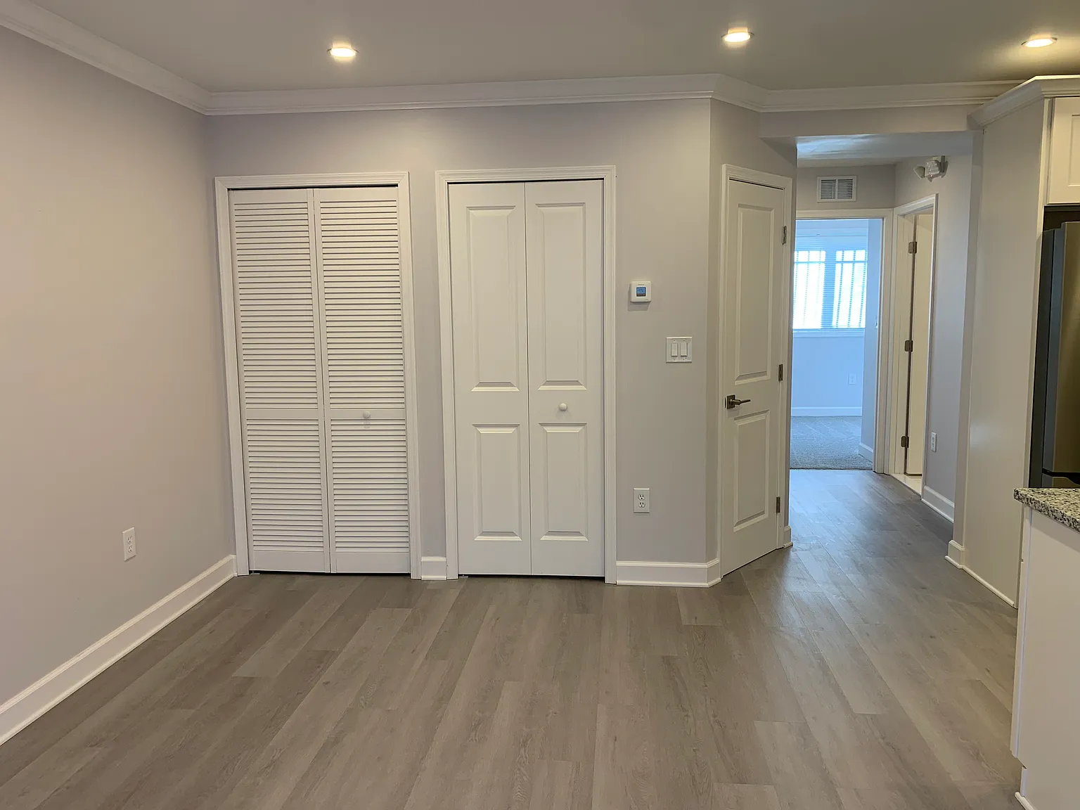 2 bed, 720 sqft, $1,700 — Photo 3