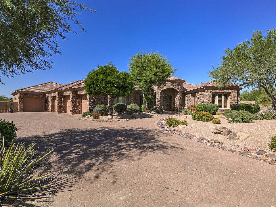 1st image of 4024 N Pinnacle Hills Cir