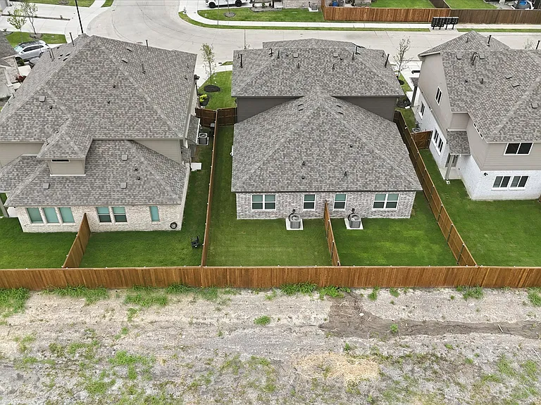 186 Balboa Ln — Photo 25