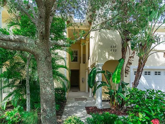 5th image of 636 Golf Dr #636