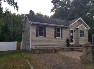 8 Country Acres Dr, Cape May Court House, NJ 08210