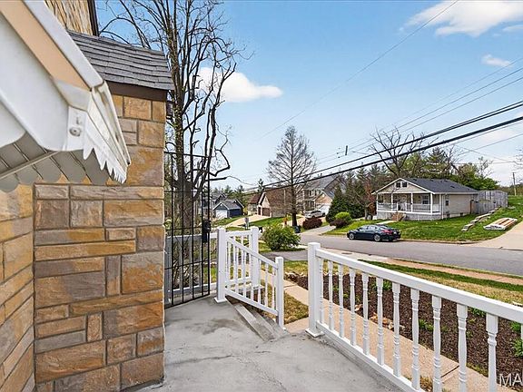 5th image of 219 Lookout Ave