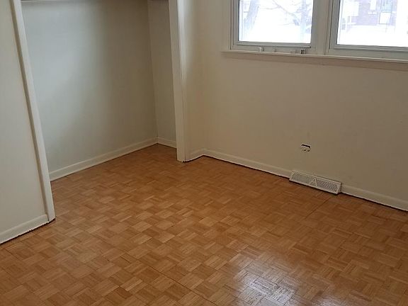 5th image of 14346 Park Ave