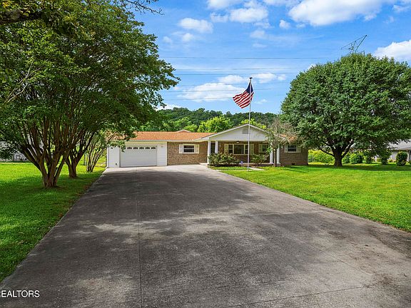 2nd image of 4213 Felty Dr