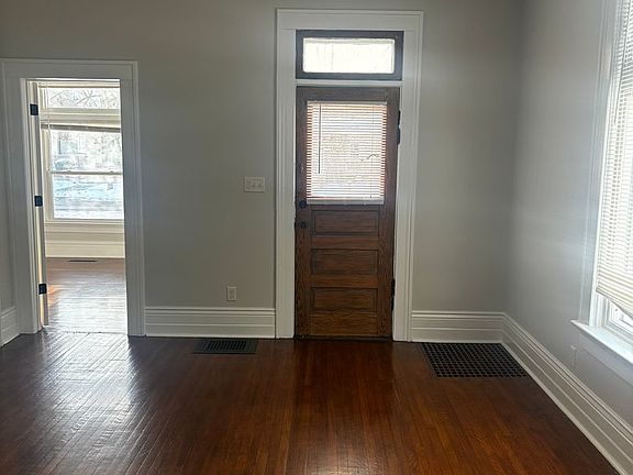 4th image of 1007 Lake Ave #1
