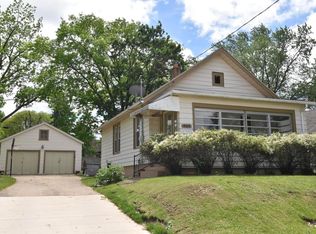 439 Lemira Ave, Waukesha, WI 53188
