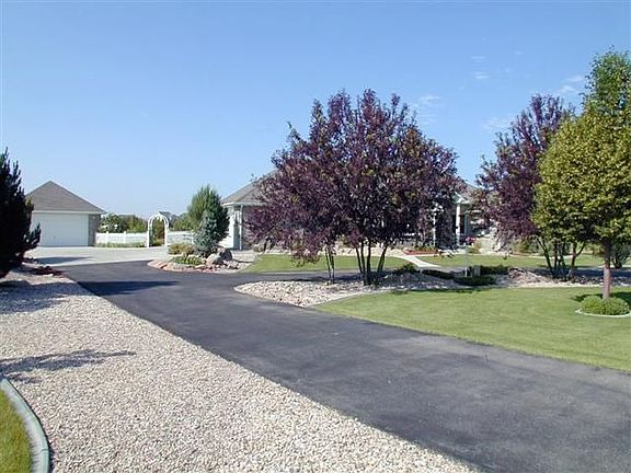 2nd image of 349 N Shores Cir