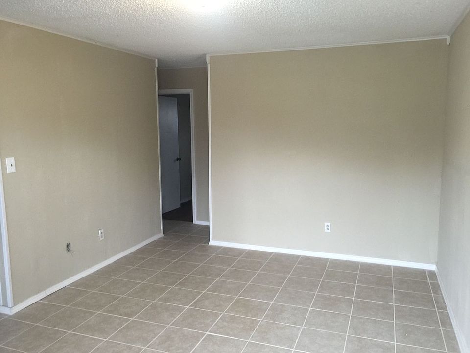 1st image of 1007 Cedar St APT 03