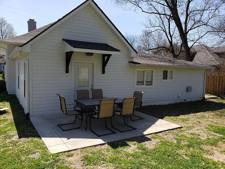 11 Waters Ave — Photo 23