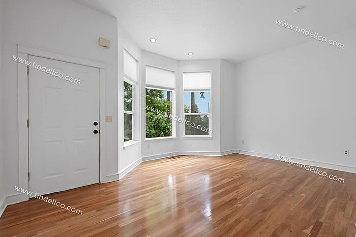 3140 NE 103rd Pl — Photo 4