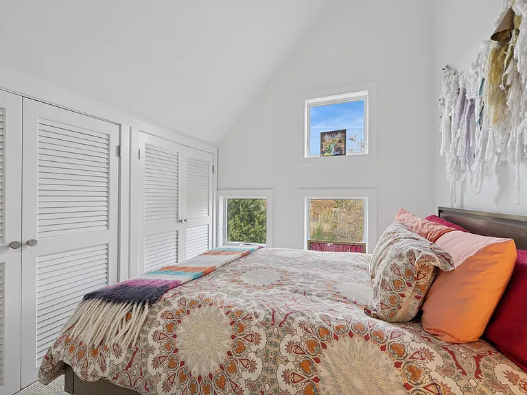McGregor Dr — Photo 22