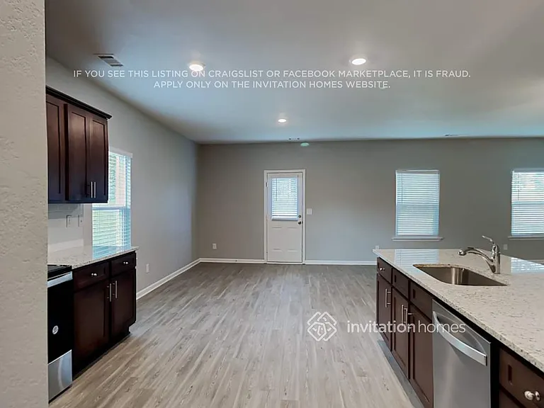 112 Oliver Dr — Photo 7
