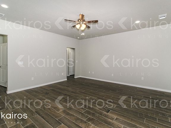 3rd image of 2808 Destin Ave