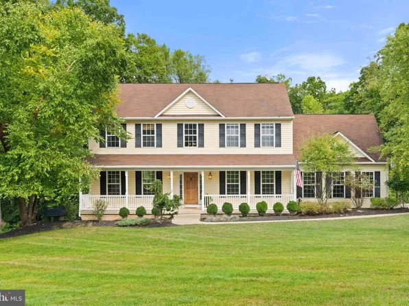 584 Coulson Ln, Bluemont, VA 20135