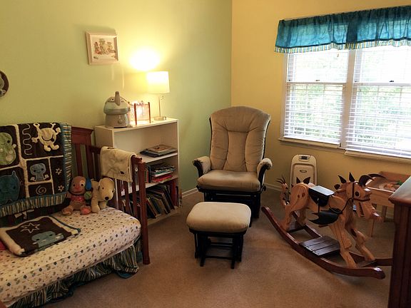 3rd image of 221 B N Rotary Dr