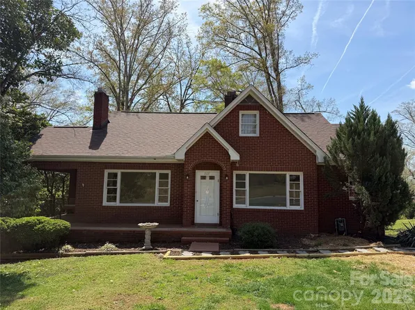 1631 Maple Ave, Albemarle, NC 28001