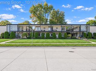 3421 Hillside Dr APT 4, Royal Oak, MI 48073