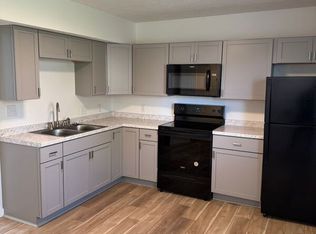 615 E Bain St, Ozark, MO 65721