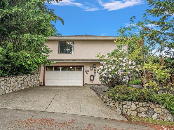 6599 Central Saanich Rd #A, Central Saanich, BC V8Z 5V1