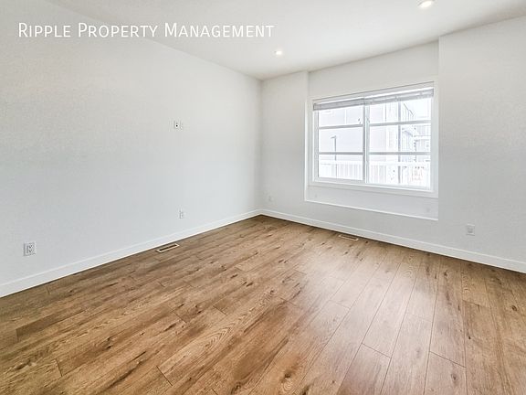 4th image of 14225 1st St NW #601