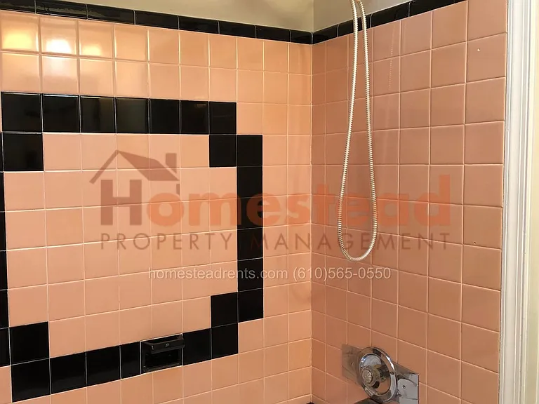 288 N Oak Ave — Photo 7