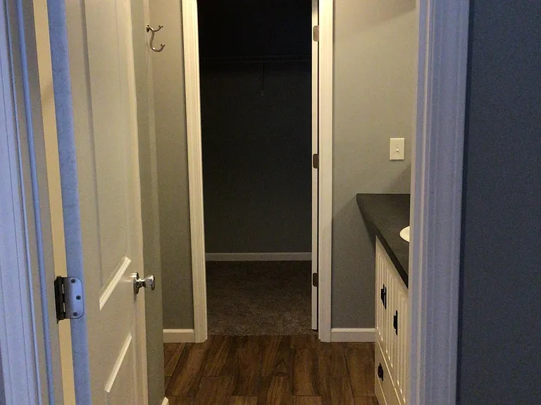 719 S Main St — Photo 5