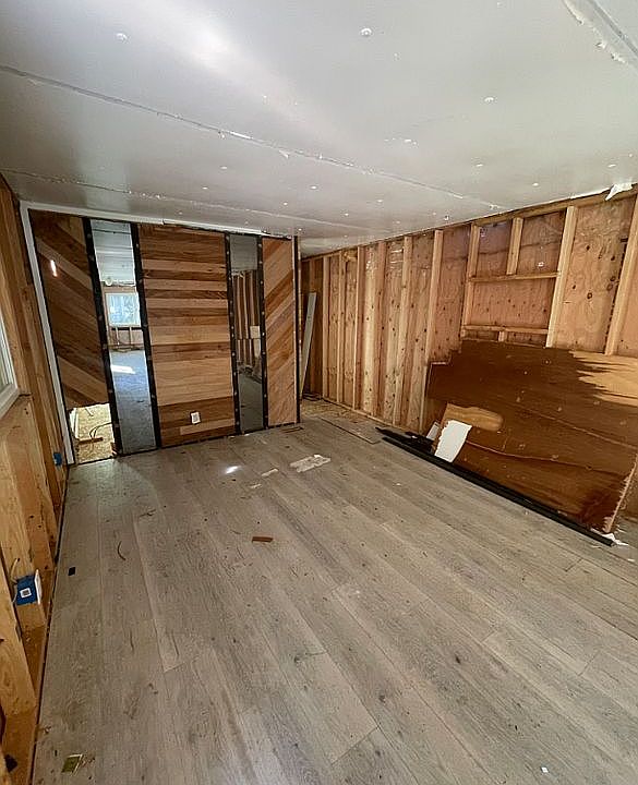 2nd image of 22235 Foresthill Rd Unit 4