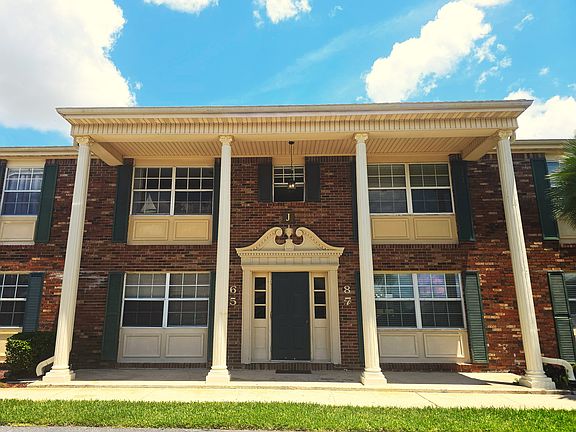 4th image of 1920 E Edgewood Dr E APT J5