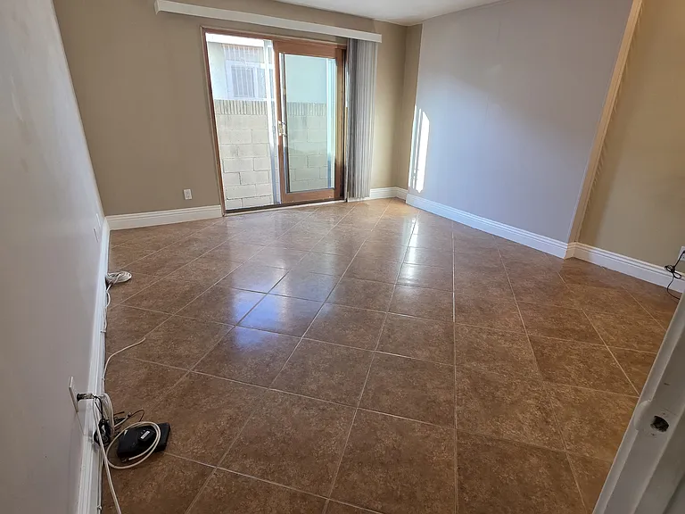 14095-A1 Frances St — Photo 8