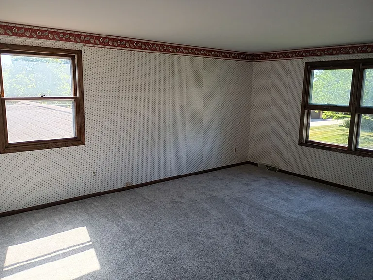 20550 Coventry Dr — Photo 13