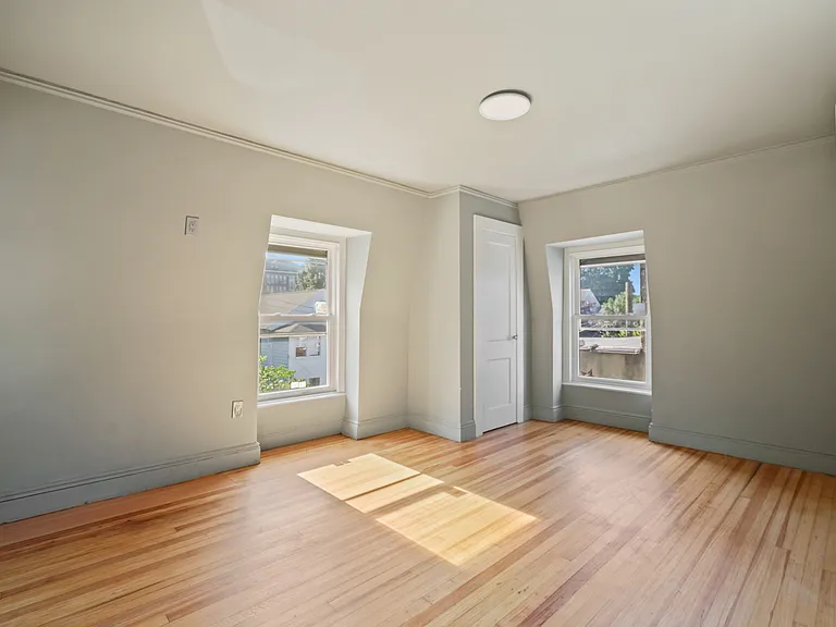31 N Eckar St #3 — Photo 12