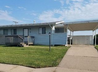 2203 SW 72nd St, Topeka, KS 66619