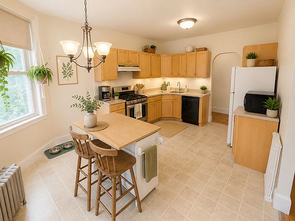 4th image of 67 Nottinghill Rd APT 4