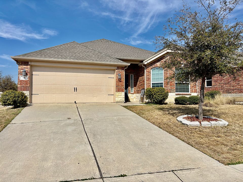 1st image of 410 Winchester Dr