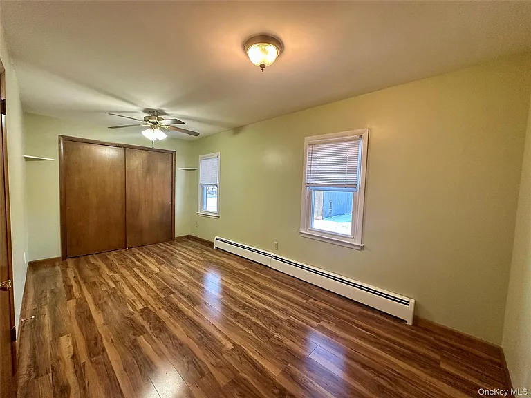 111 Round Hill Rd — Photo 15