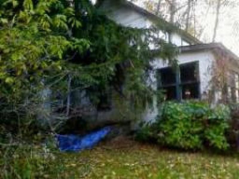 2nd image of 130 Glen Rd