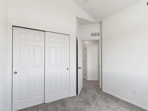 3rd image of 1328 Royal Troon Dr