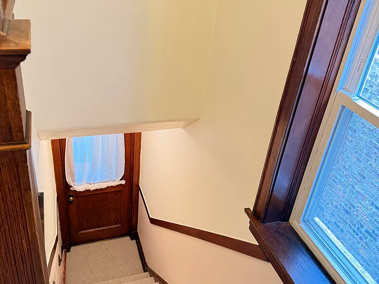 4511 N Greenview Ave #2 — Photo 4